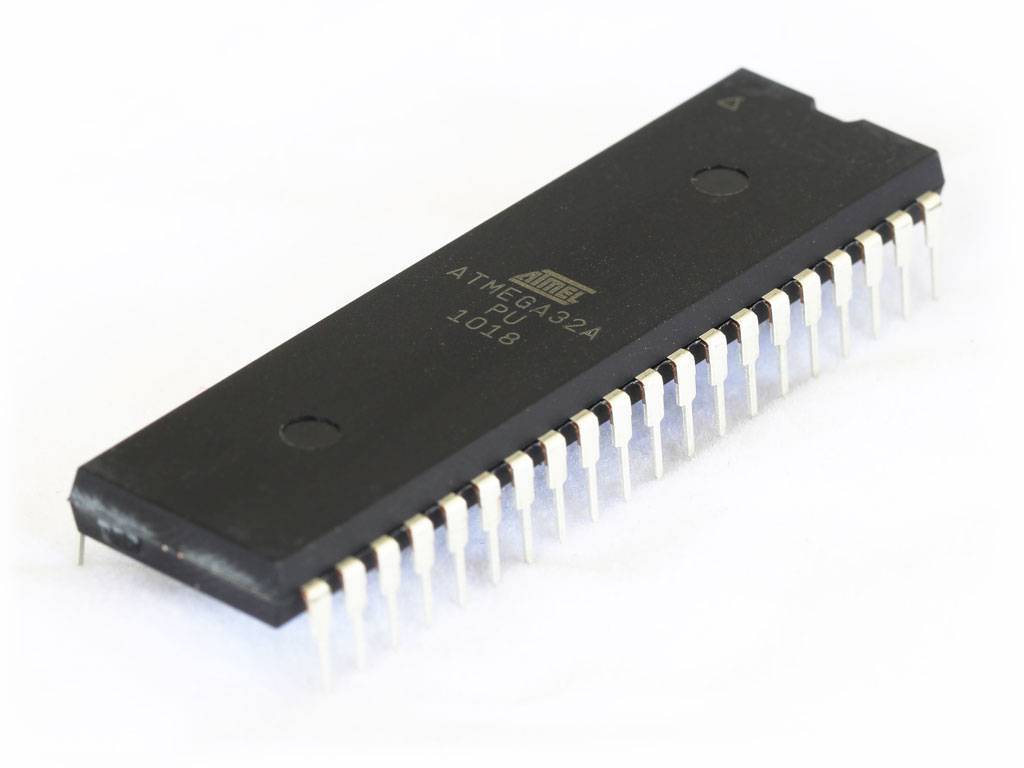ATMEGA32A-PU 8-Bit Microcontroller 32KB 2.7V~5.5V AVR 2KB 16MHz FLASH 32 DIP-40